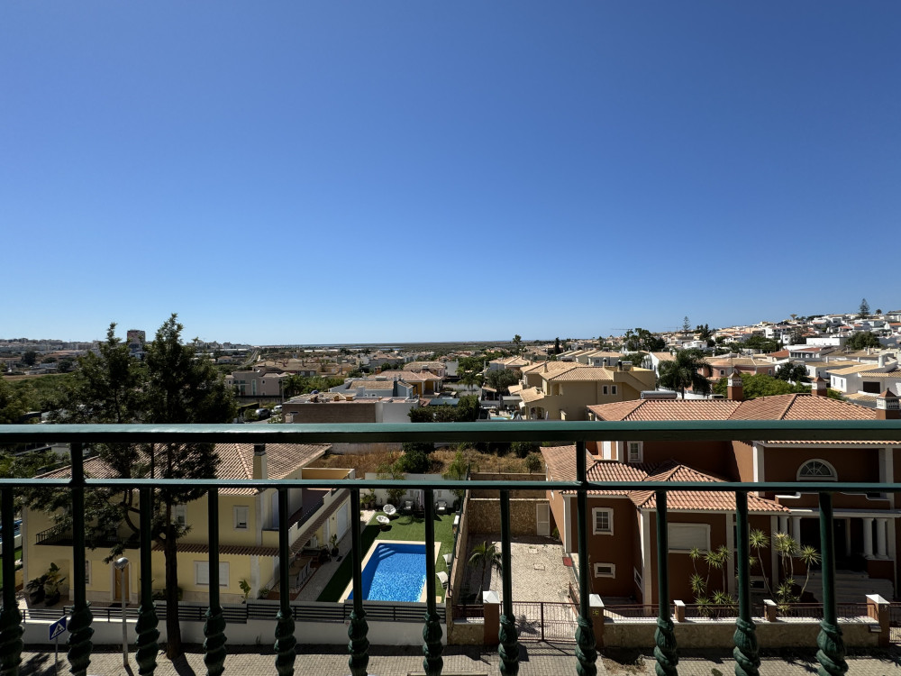 Bright apartment with a view of the Ria Formosa