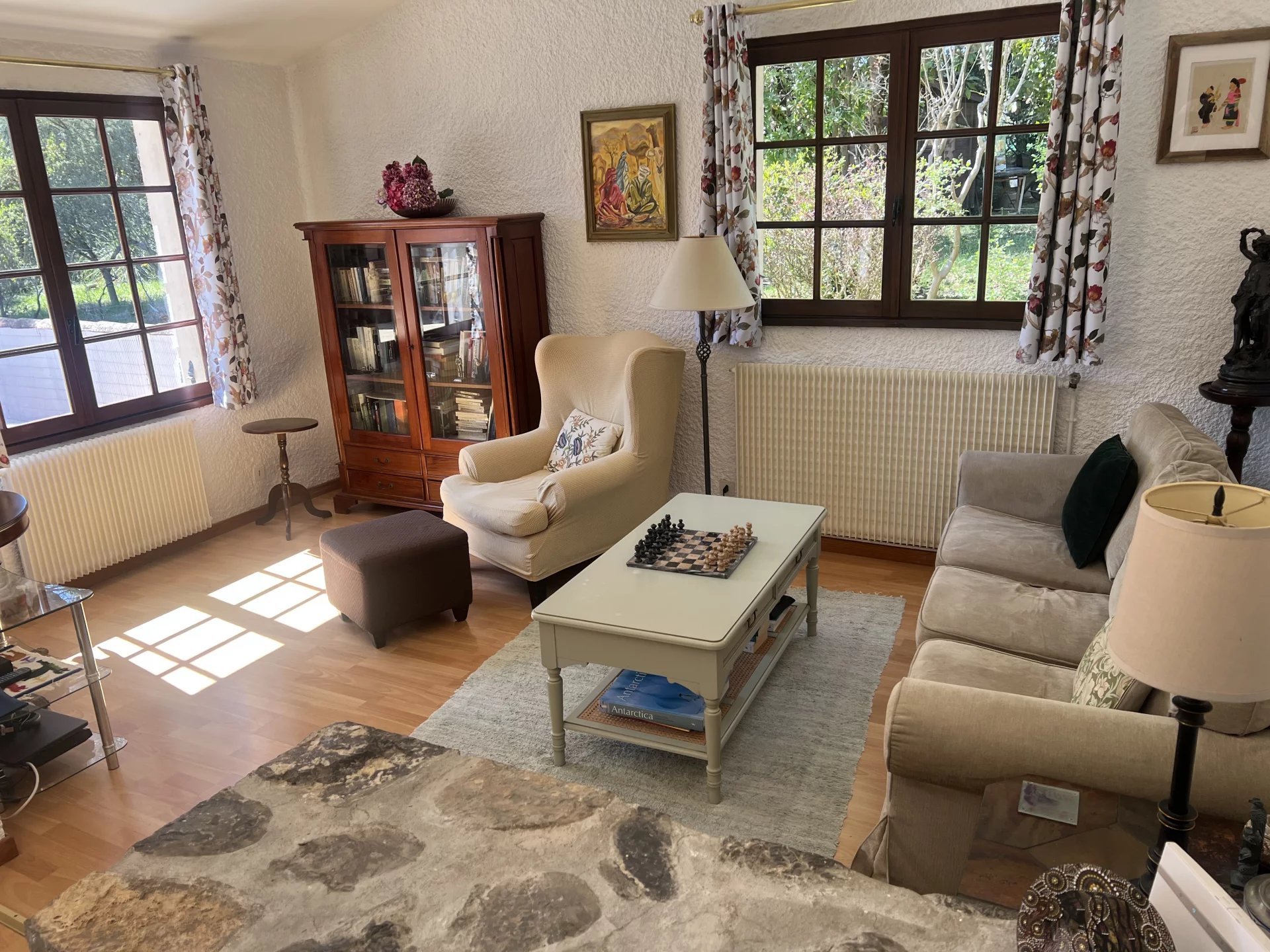 Attractive 5 bedroomed Detached Property with Pool, Views and Garage, Languedoc-Roussillon – France – BVI78954