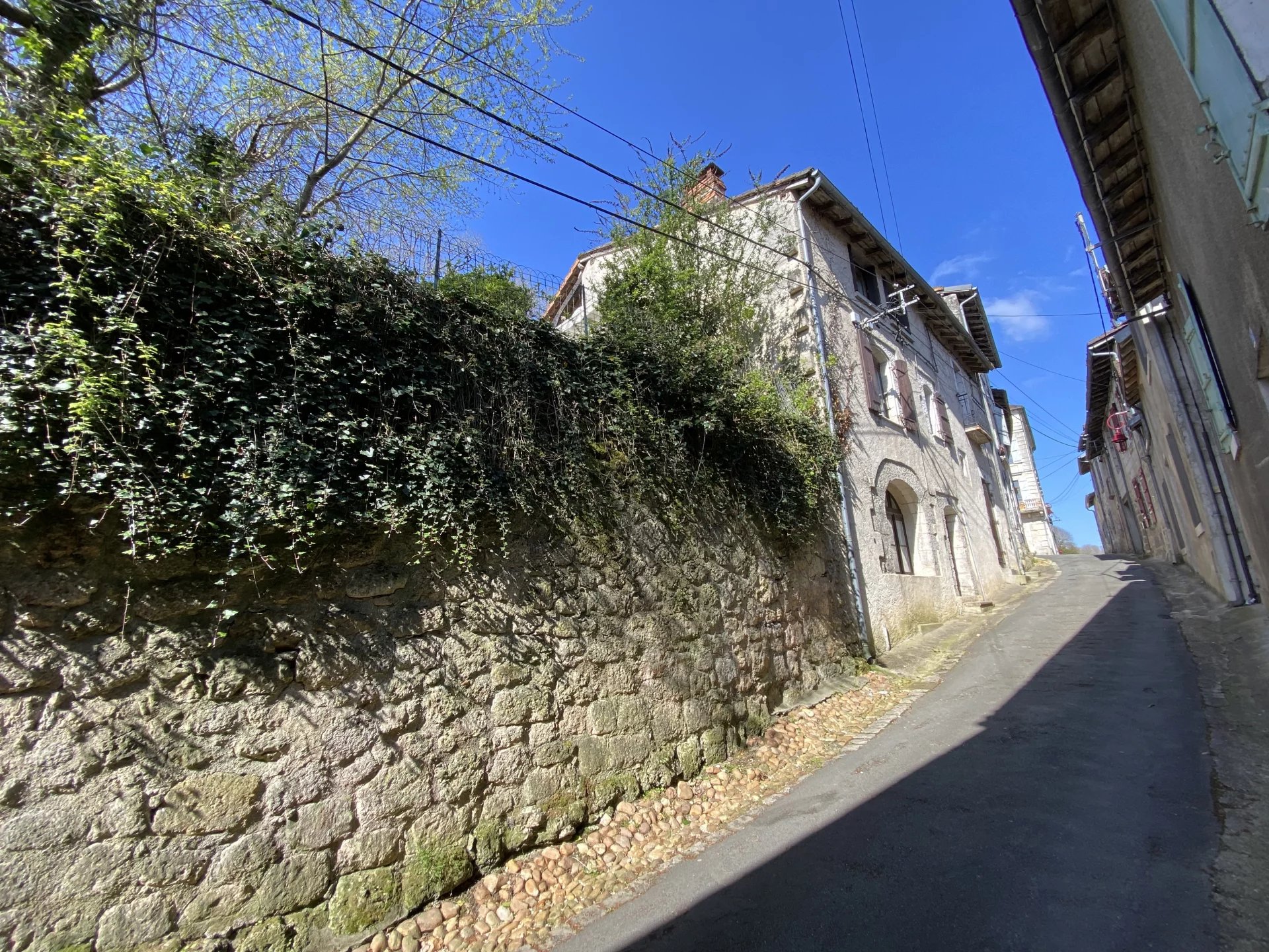 3 Bedroom 3 Storey house, Aquitaine – France – BVI80215