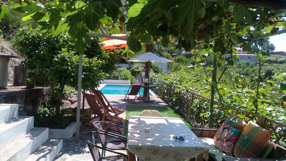 Rural 4 bedroom villa with terraces and garden