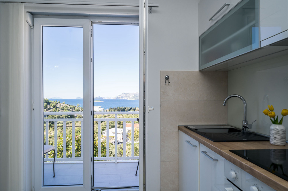 Luxury family apartment 4 by the beach !