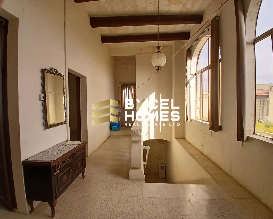 5 bedroom Townhouse in San Lawrenz, Malta – 62525