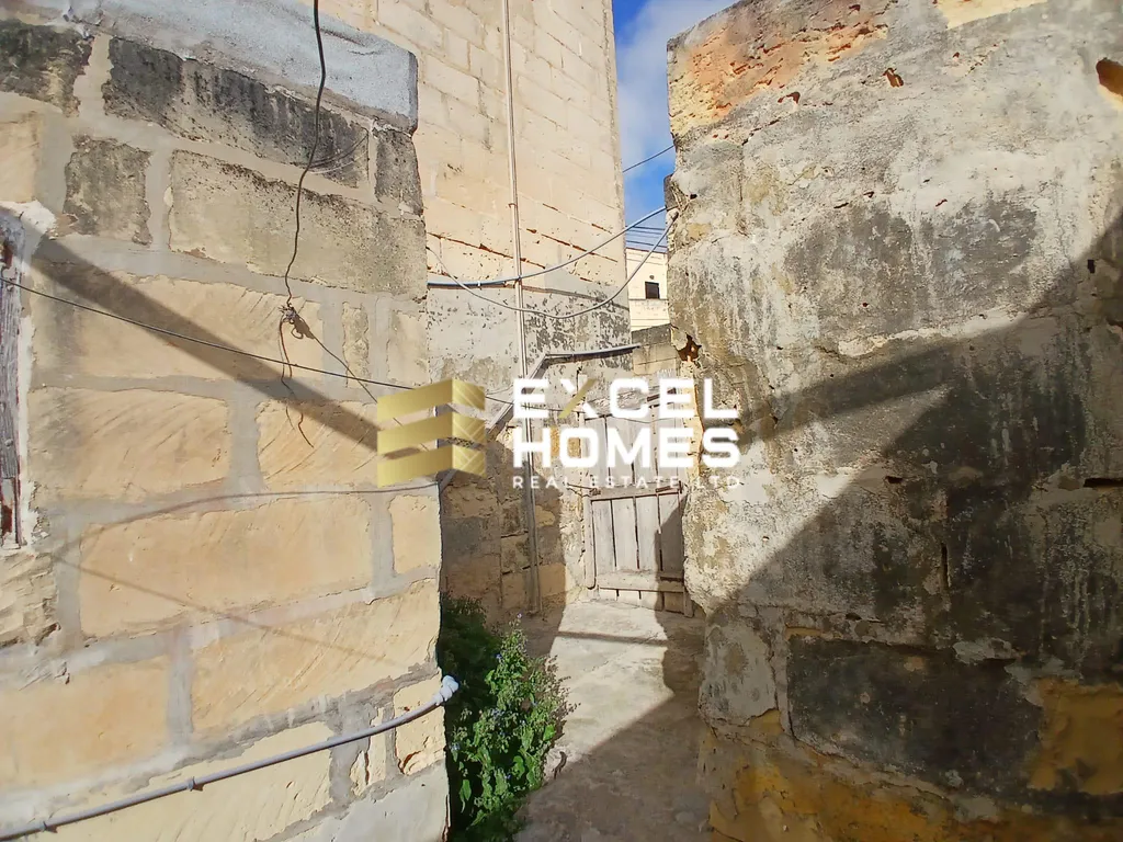 5 bedroom Townhouse in San Lawrenz, Malta – 62525