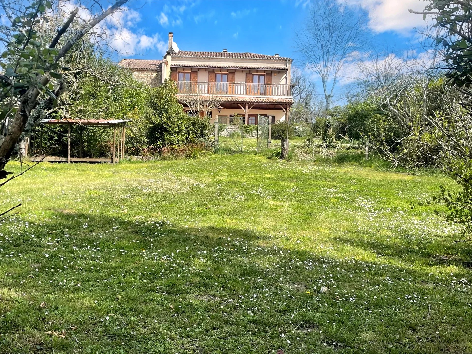 Character house with exceptional panoramic view, Aquitaine – France – BVI80217