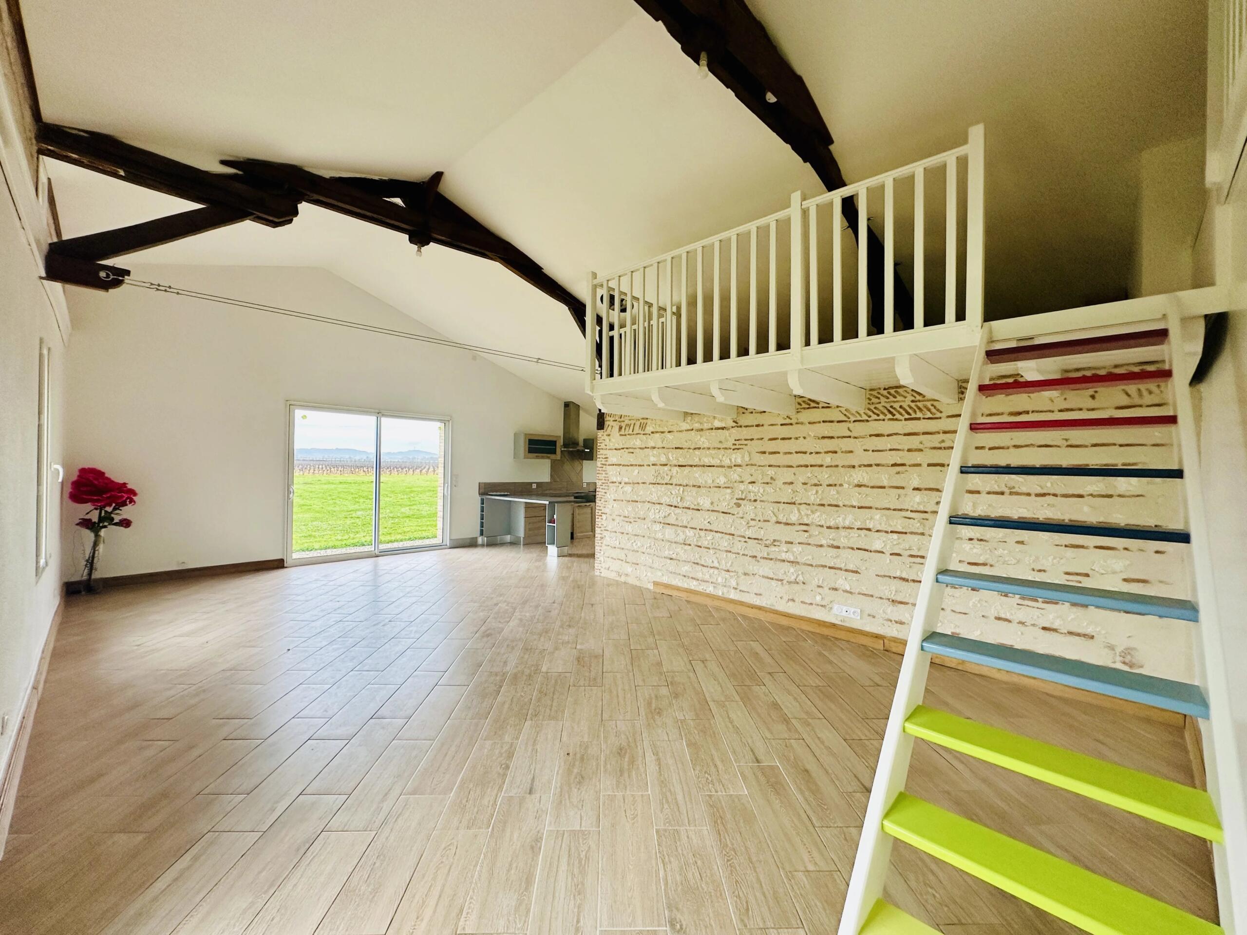 Recently renovated stone village house with barn and garage, Aquitaine – France – BVI80090