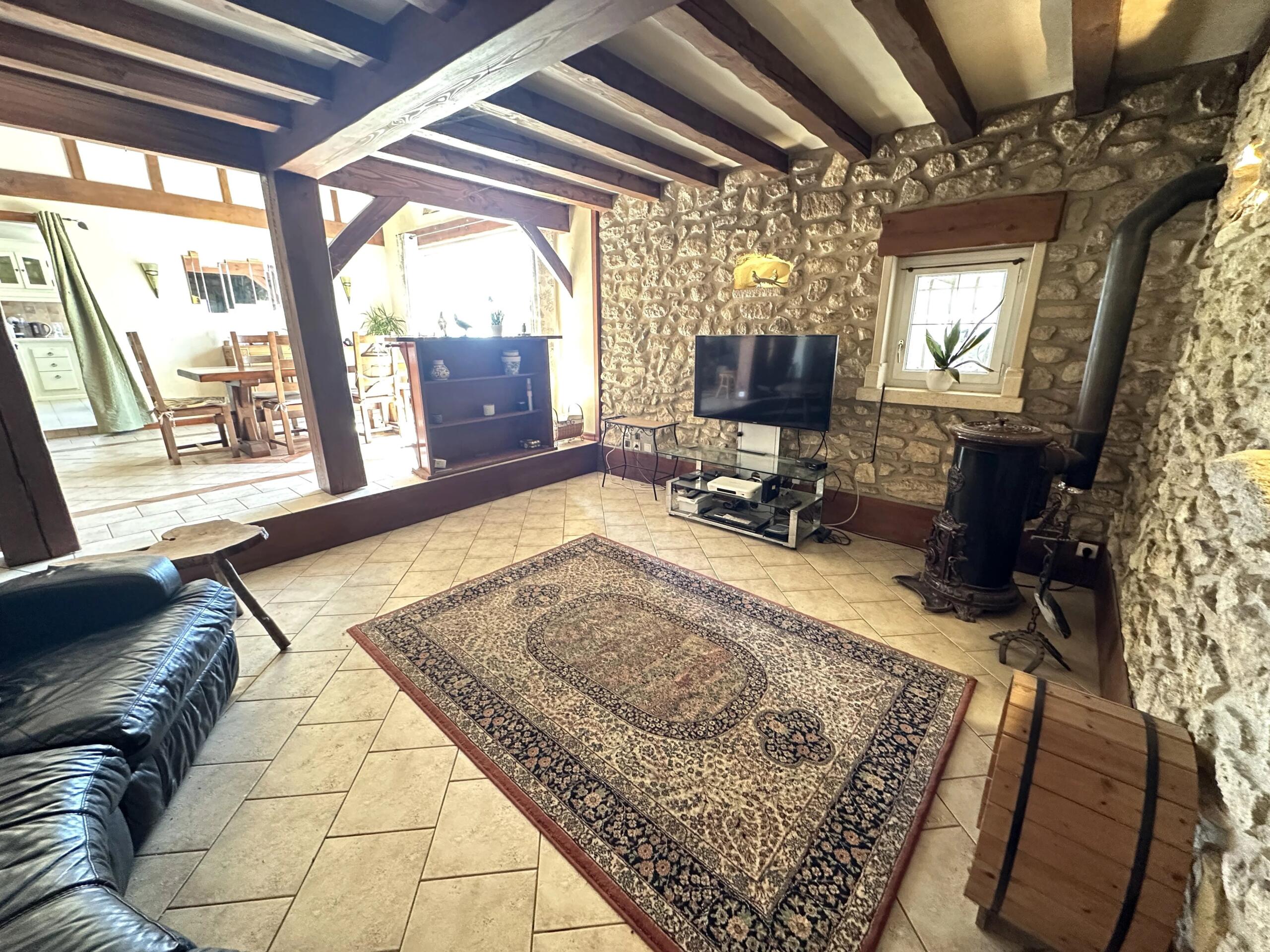 Charming 180 m² House near Montpon-Ménestérol, Aquitaine – France – BVI80063