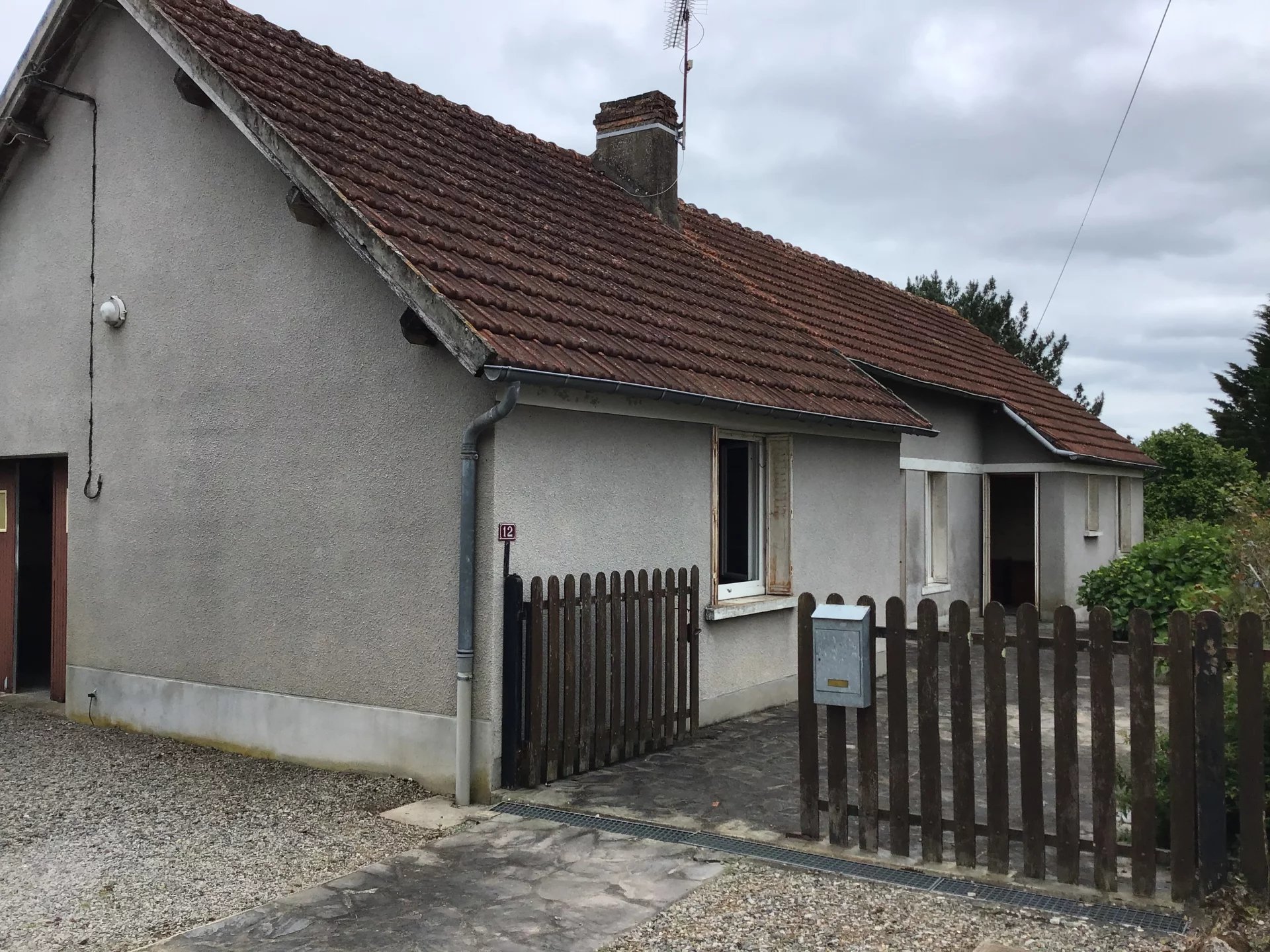 Charming detached house in tranquil location, Poitou-Charentes – France – BVI75637