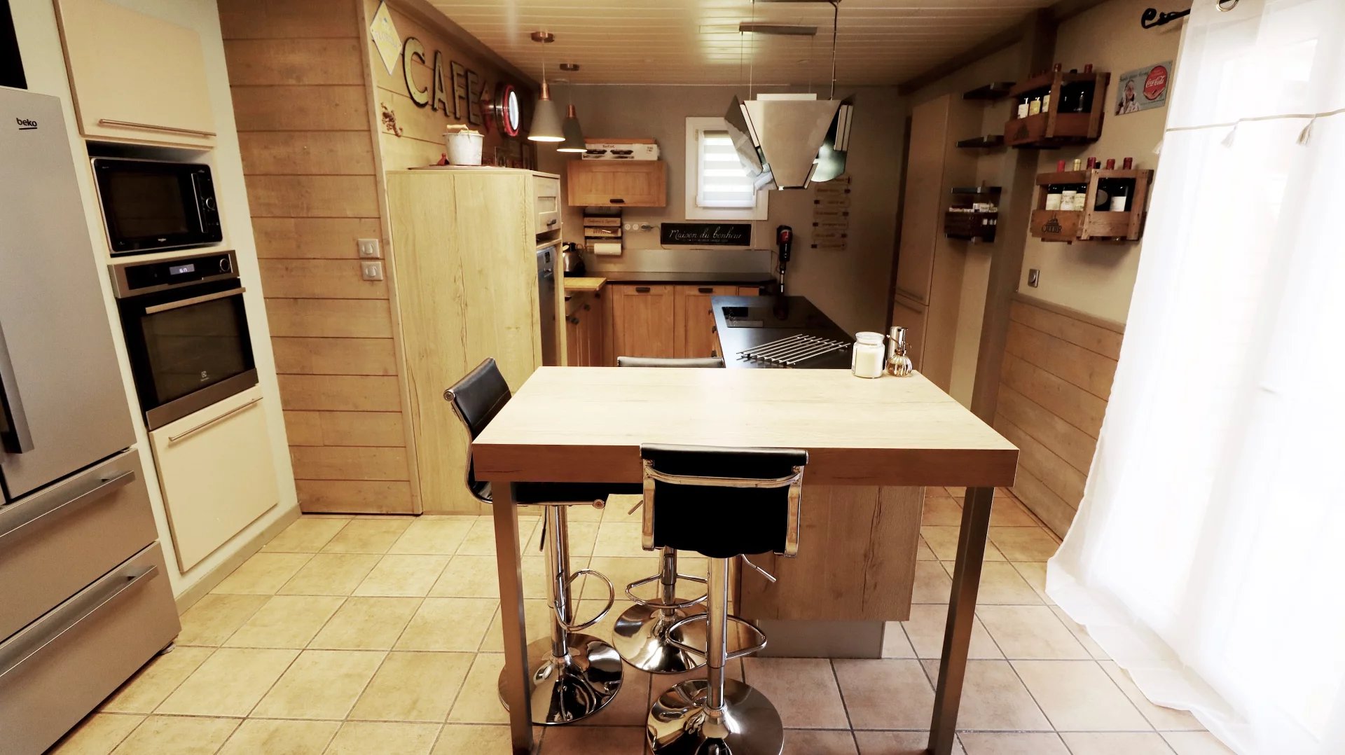 Beautiful 4-bedroom house in calm location!, Poitou-Charentes – France – BVI80260