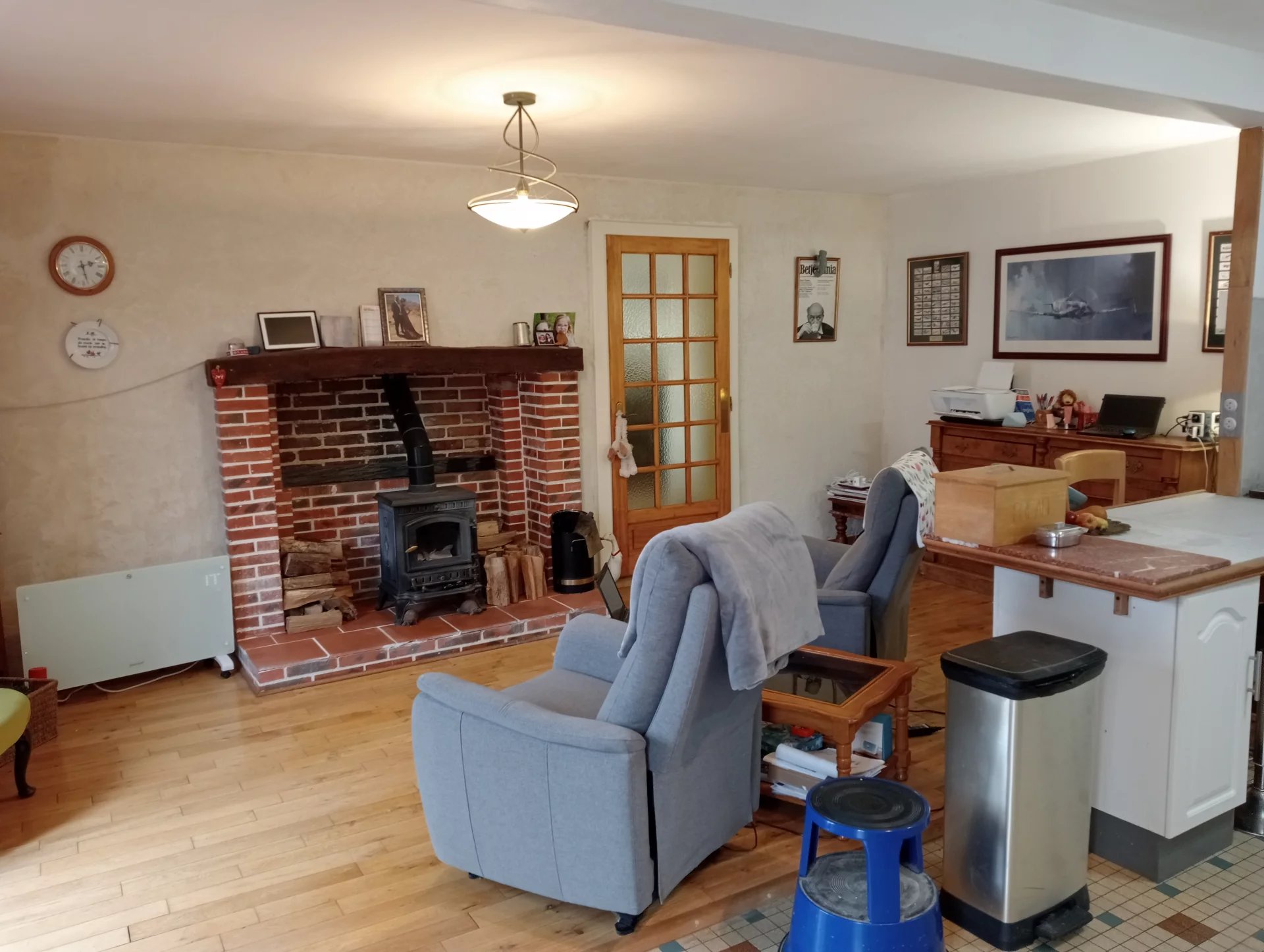 Spacious village house with bed and breakfast potential, Poitou-Charentes – France – BVI80102