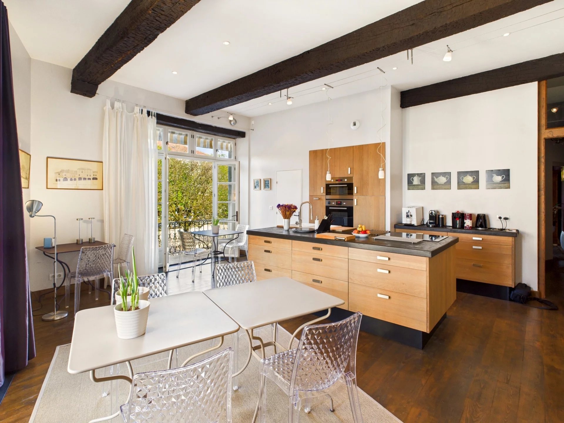 Charming village house in the heart of Monflanquin with roof terrace, Aquitaine – France – BVI65486