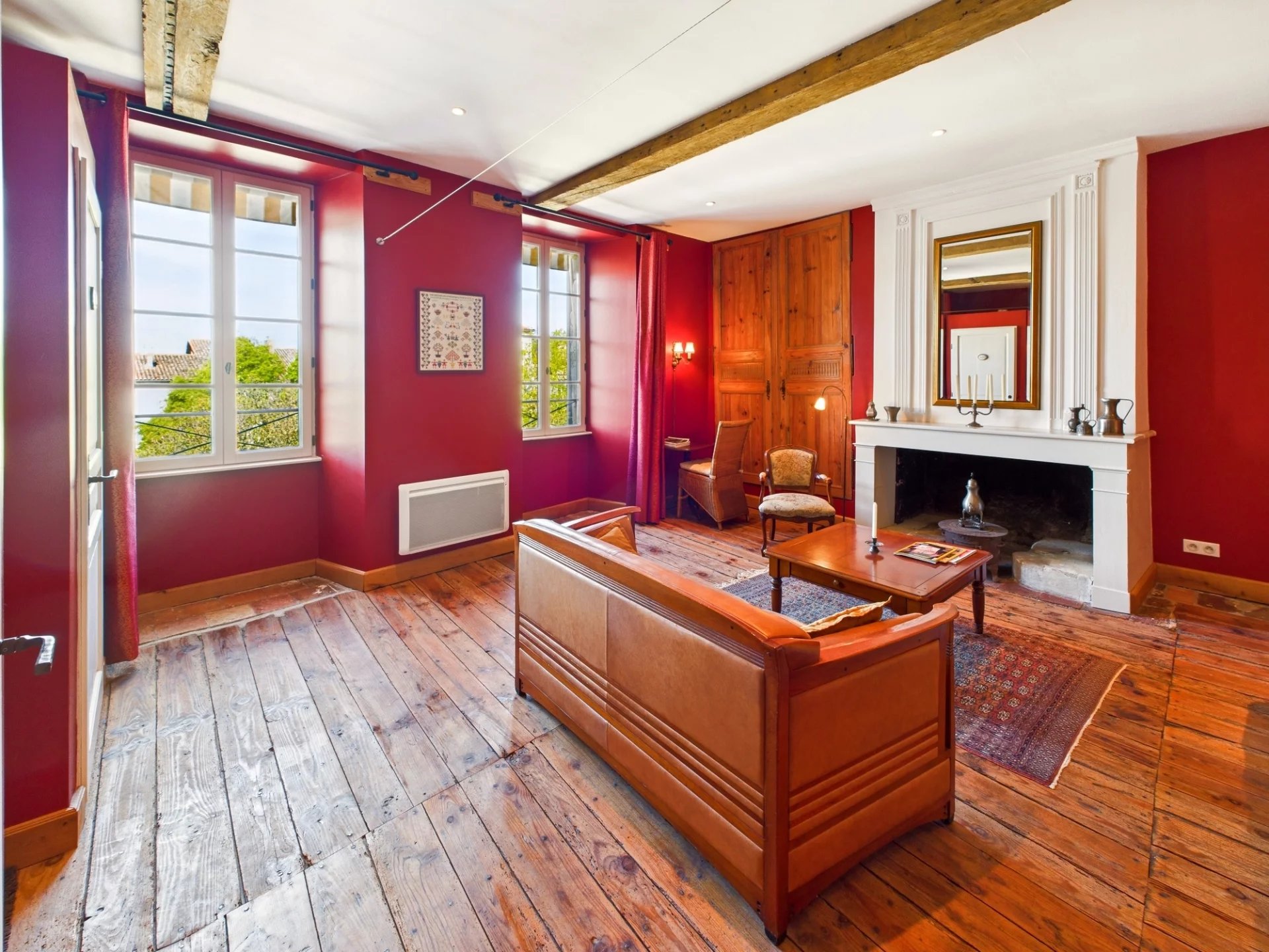 Charming village house in the heart of Monflanquin with roof terrace, Aquitaine – France – BVI65486