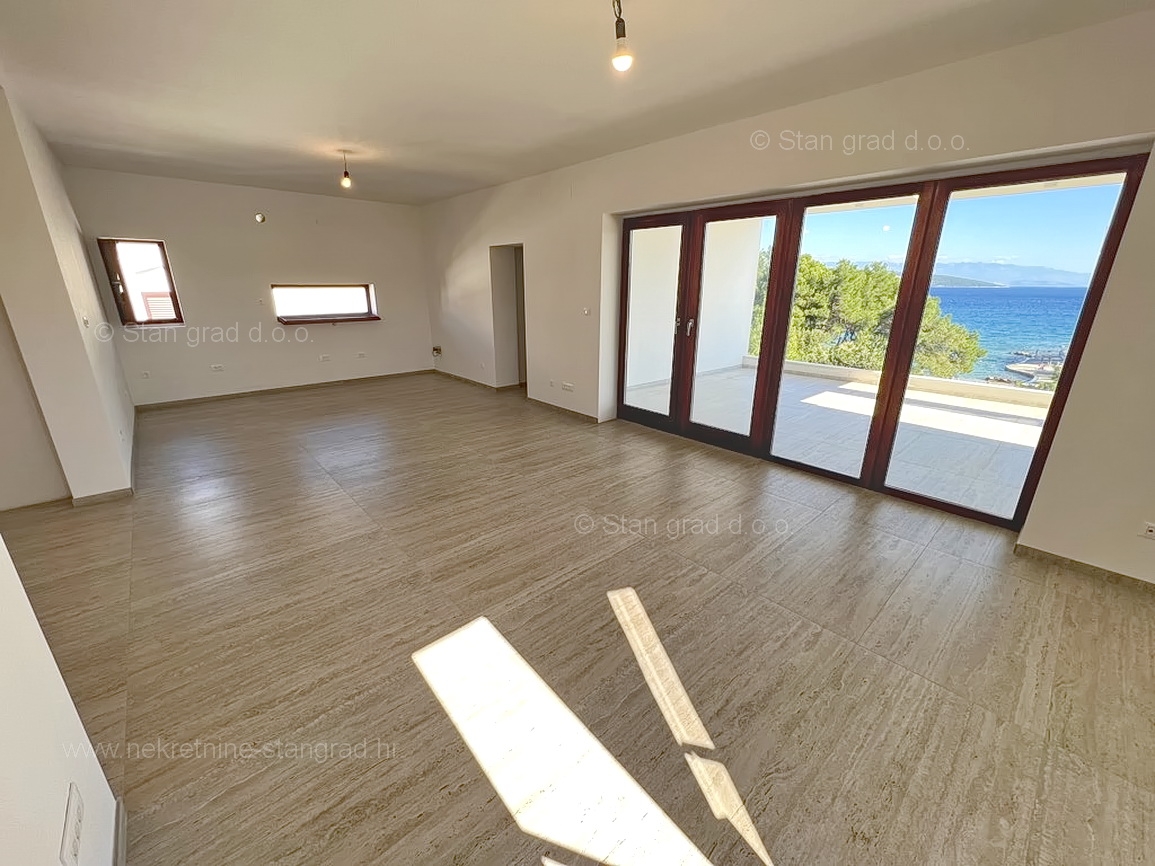 3 bedroom apartment in Krk, Croatia – 103294