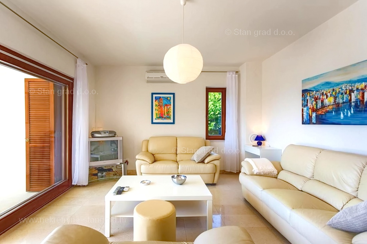 3 bedroom apartment in Krk, Croatia – 103288