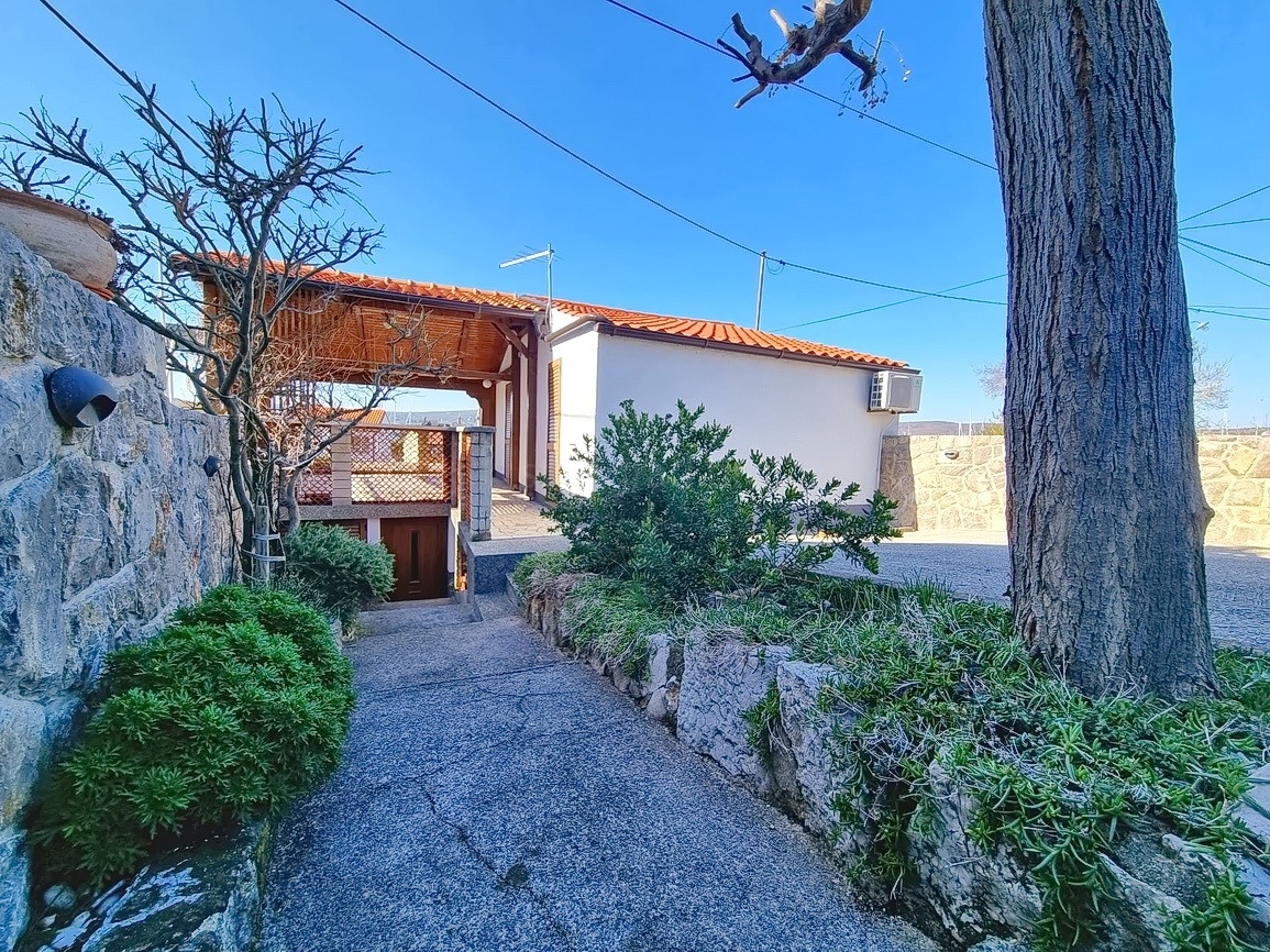 3 bedroom villa in Punat, Croatia – 103281