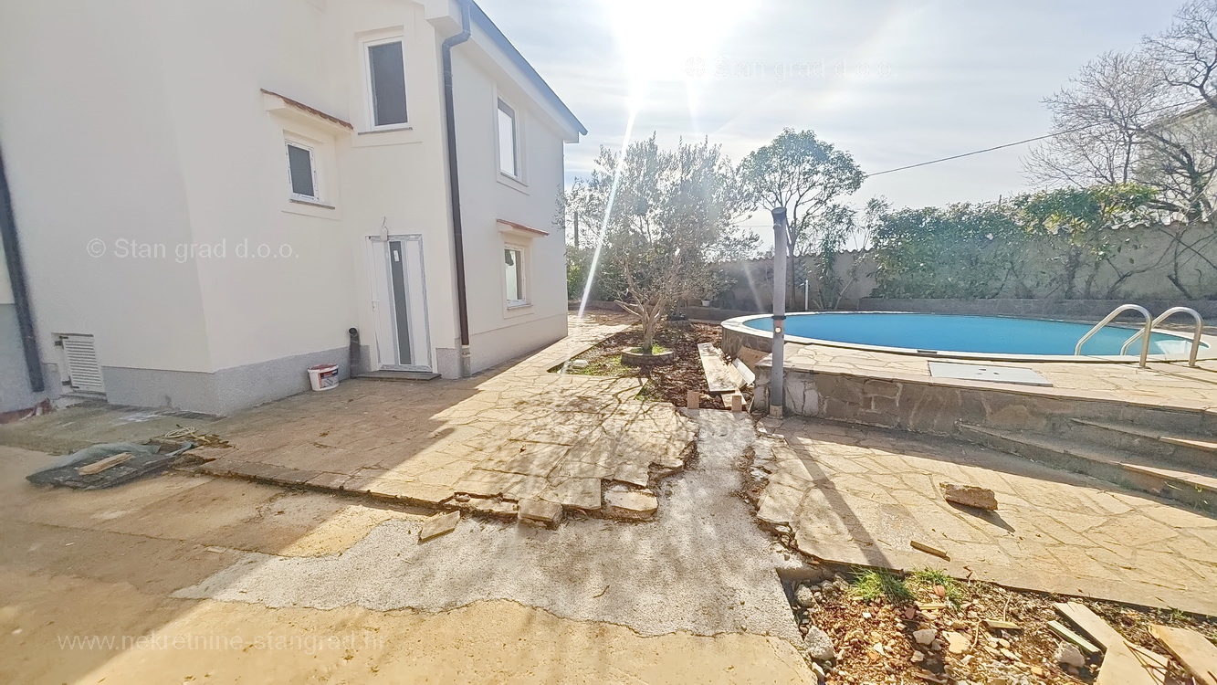 2 bedroom apartment in Krk, Croatia – 103270