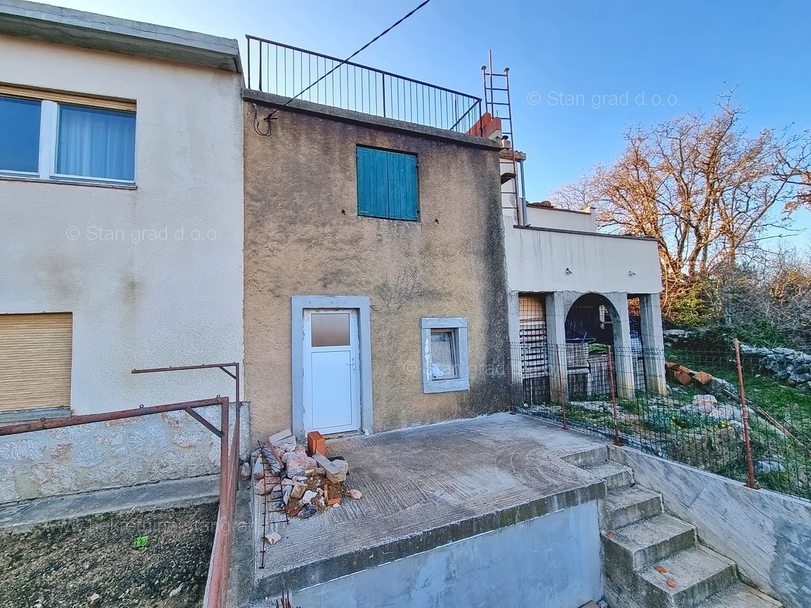 3 bedroom villa in Vrbnik, Croatia – 103238