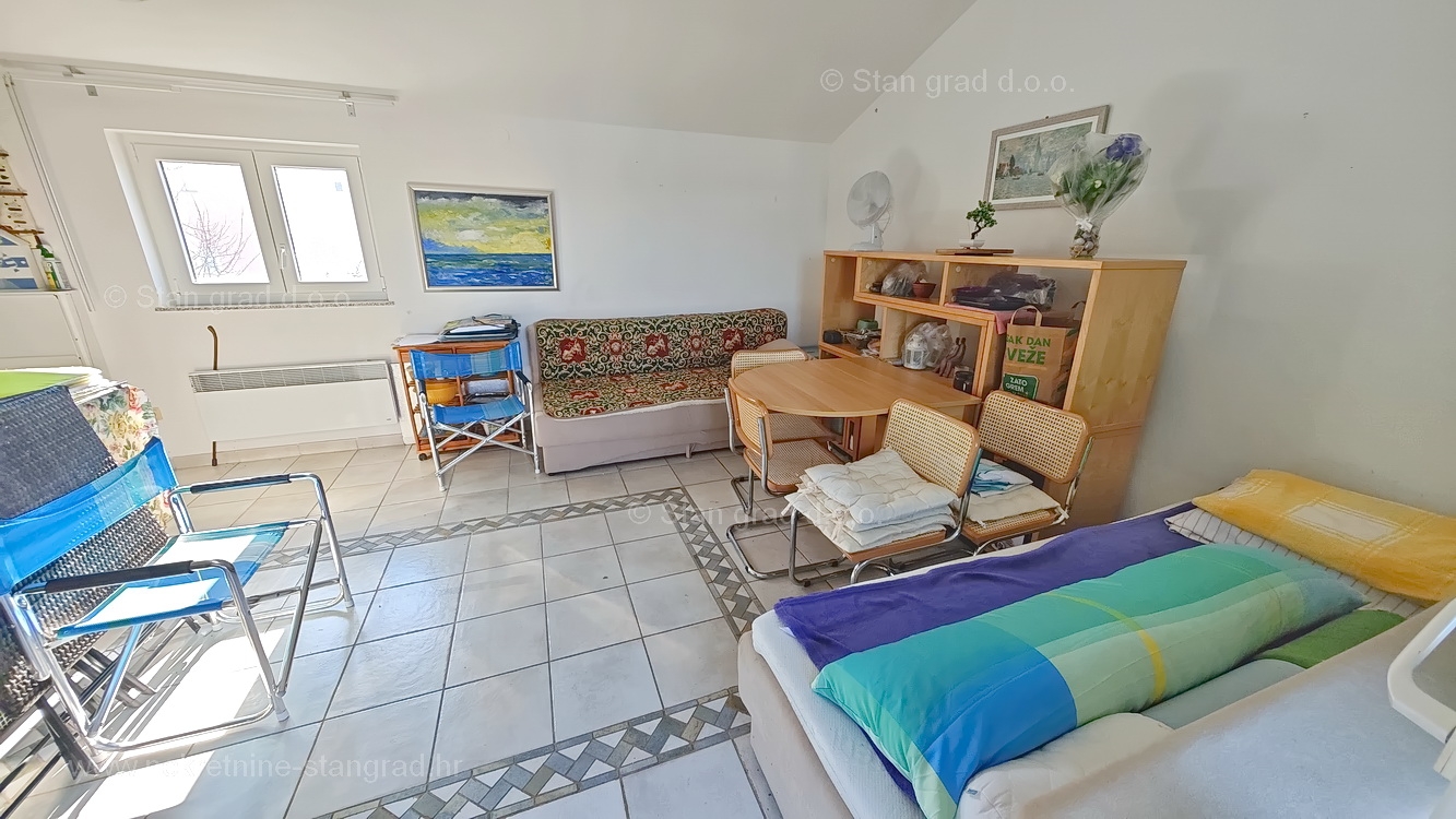 1 bedroom apartment in Dobrinj, Croatia – 103229