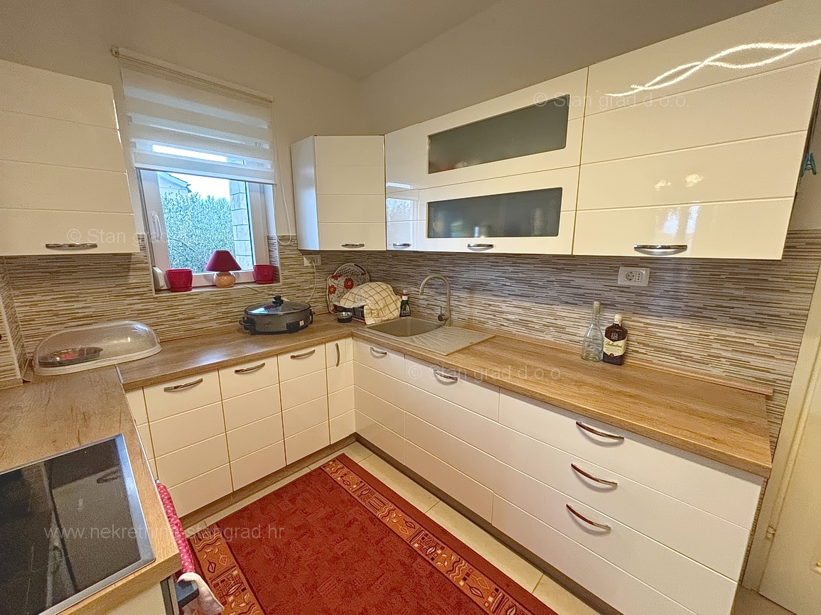 6 bedroom villa in Malinska-Dubašnica, Croatia – 103150