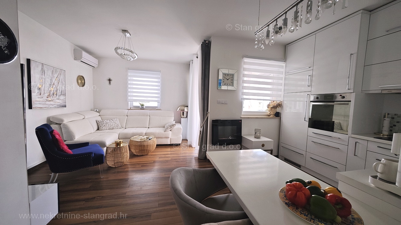 1 bedroom apartment in Dobrinj, Croatia – 103034