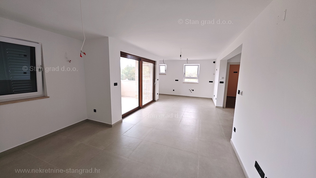 4 bedroom apartment in Malinska-Dubašnica, Croatia – 103015