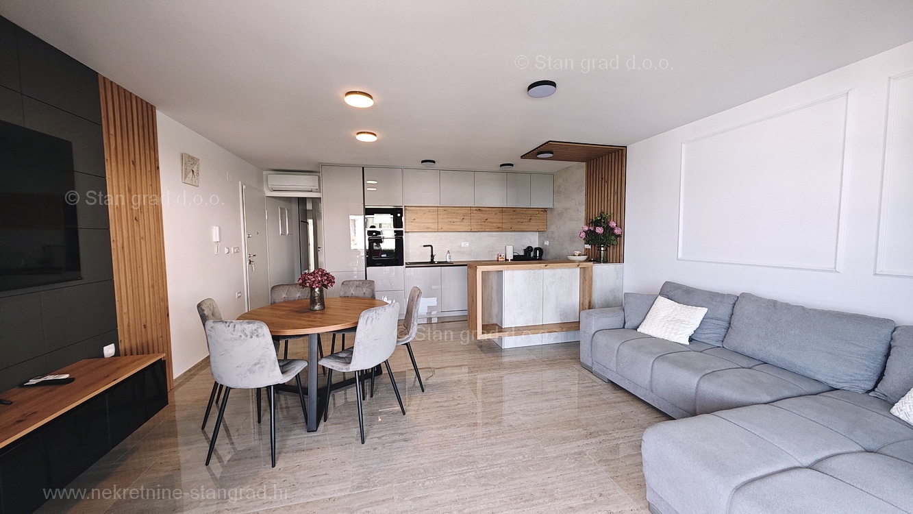 3 bedroom apartment in Malinska-Dubašnica, Croatia – 102995