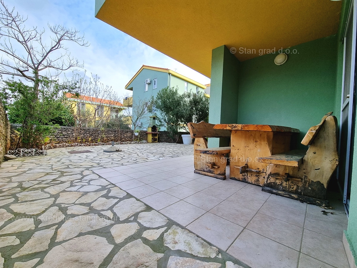 1 bedroom apartment in Dobrinj, Croatia – 102901