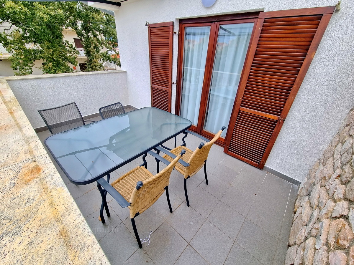 2 bedroom apartment in Omišalj, Croatia – 102788