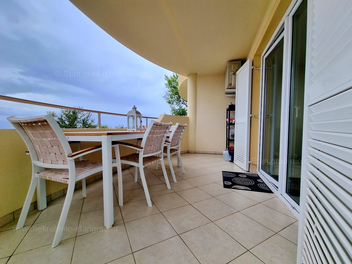 2 bedroom apartment in Malinska-Dubašnica, Croatia – 102741