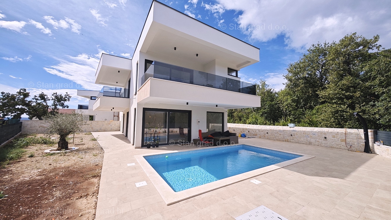 4 bedroom villa in Omišalj, Croatia – 102573