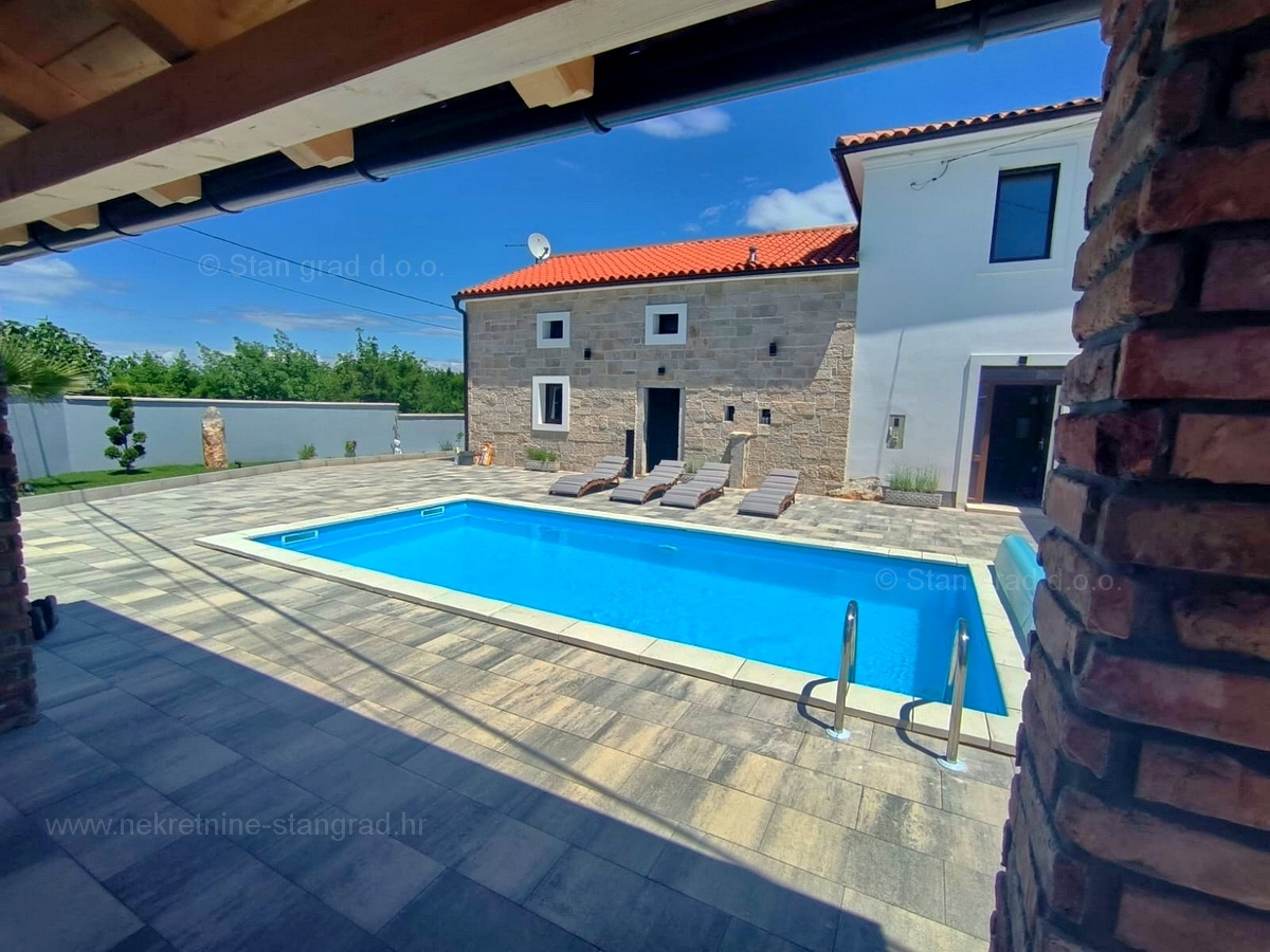 3 bedroom villa in Malinska-Dubašnica, Croatia – 102548