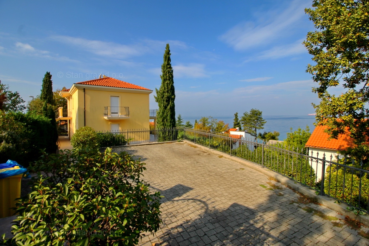 5 bedroom villa in Omišalj, Croatia – 102524