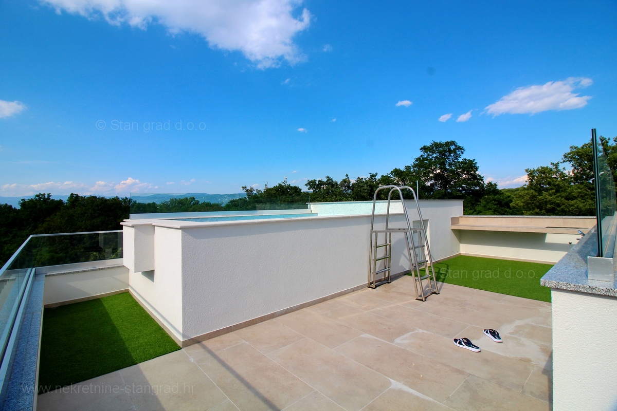 3 bedroom apartment in Omišalj, Croatia – 102421