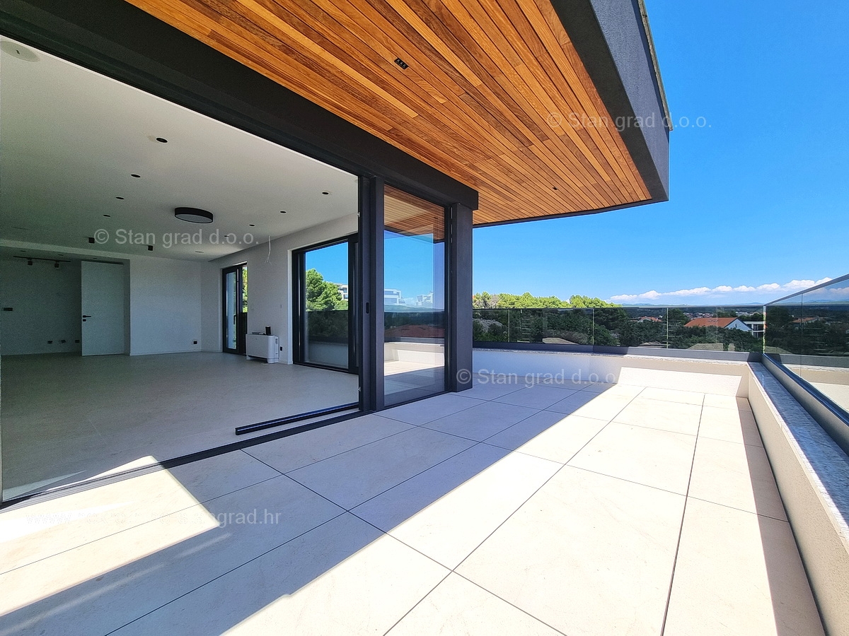 3 bedroom apartment in Krk, Croatia – 102406