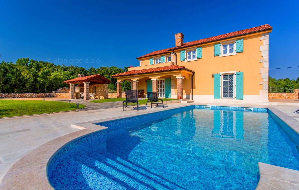 3 bedroom villa in Dobrinj, Croatia – 102055