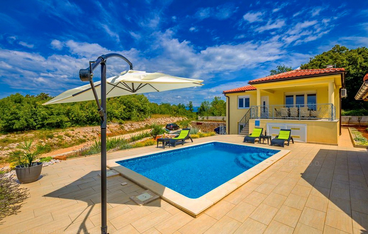 4 bedroom villa in Omišalj, Croatia – 100989