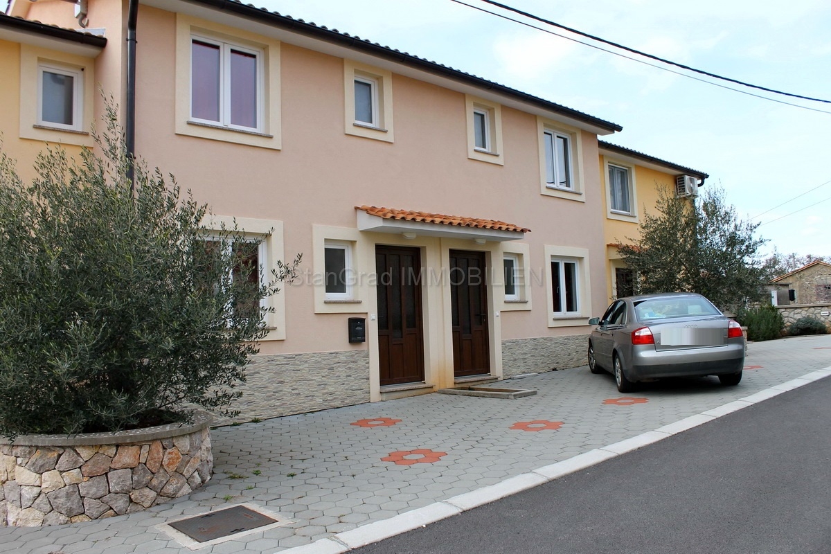 2 bedroom villa in Malinska-Dubašnica, Croatia – 100178