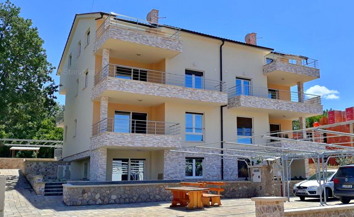 2 bedroom apartment in Omišalj, Croatia – 100799