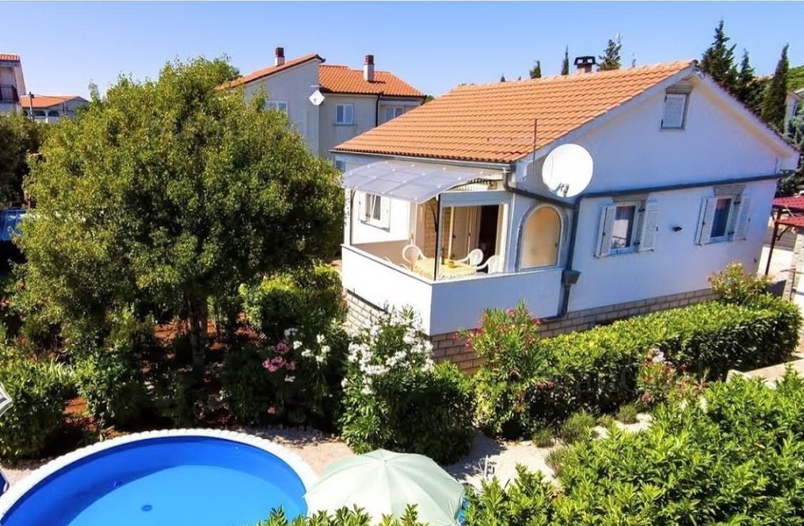 4 bedroom villa in Krk, Croatia – 100142