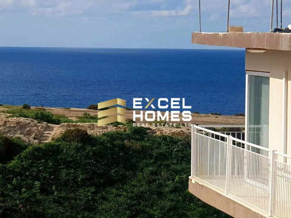 3 bedroom Apartment in Xlendi, Malta – 62609