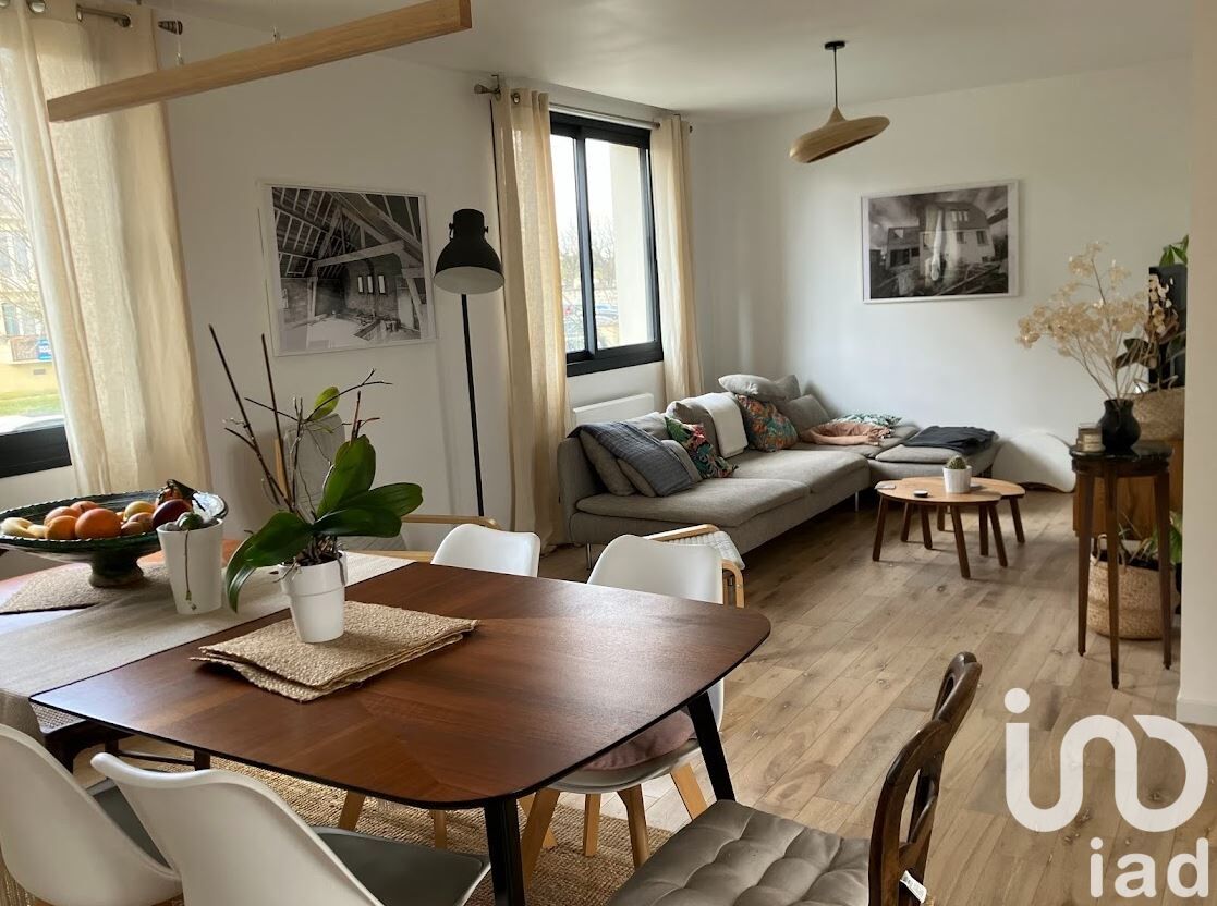 4 bedroom Maison in Chatou, FR – 1746875