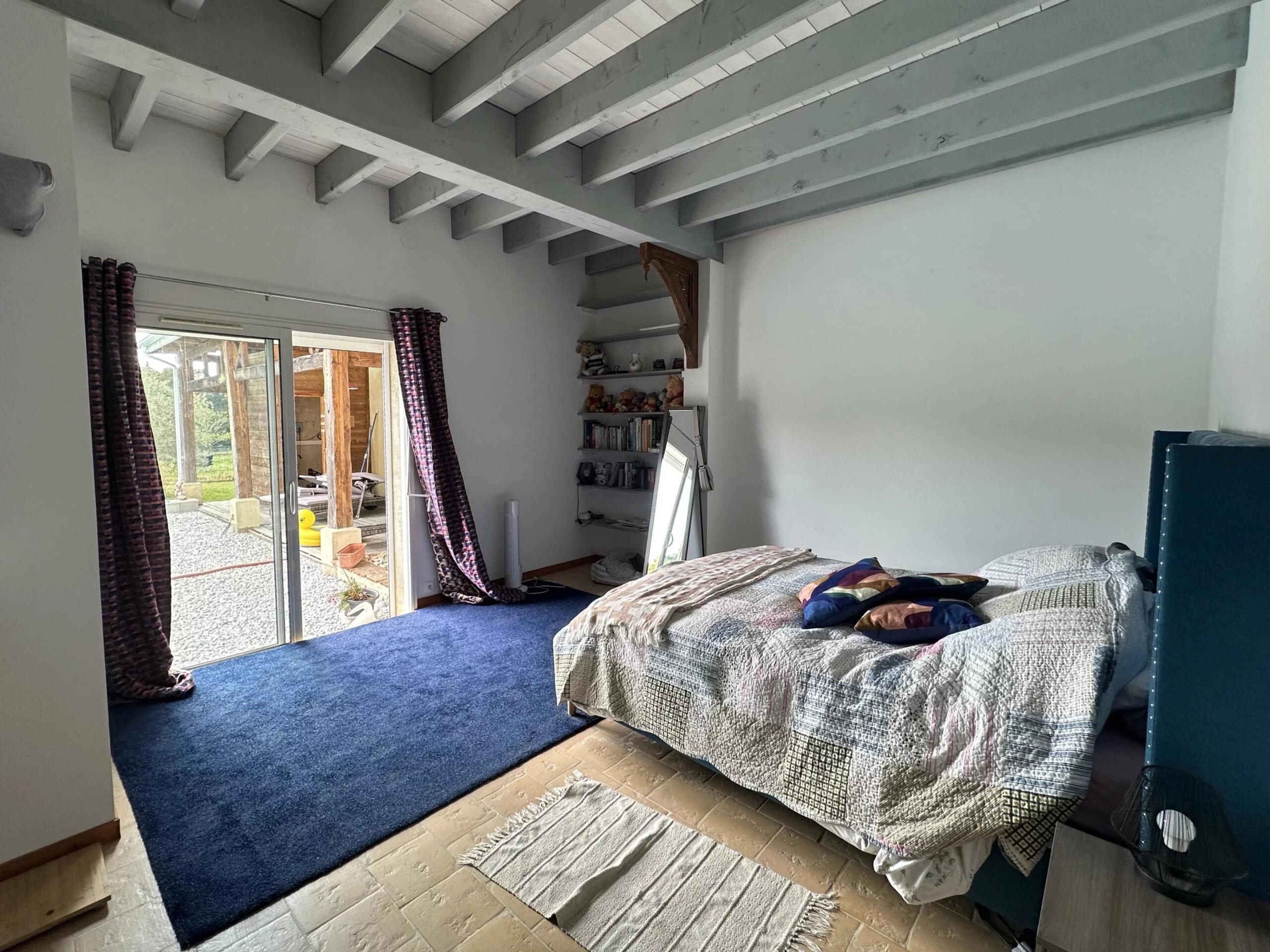 Recently-built 5-7 bedroom house with guest annexe, barn and pasture, Aquitaine – France – BVI77146