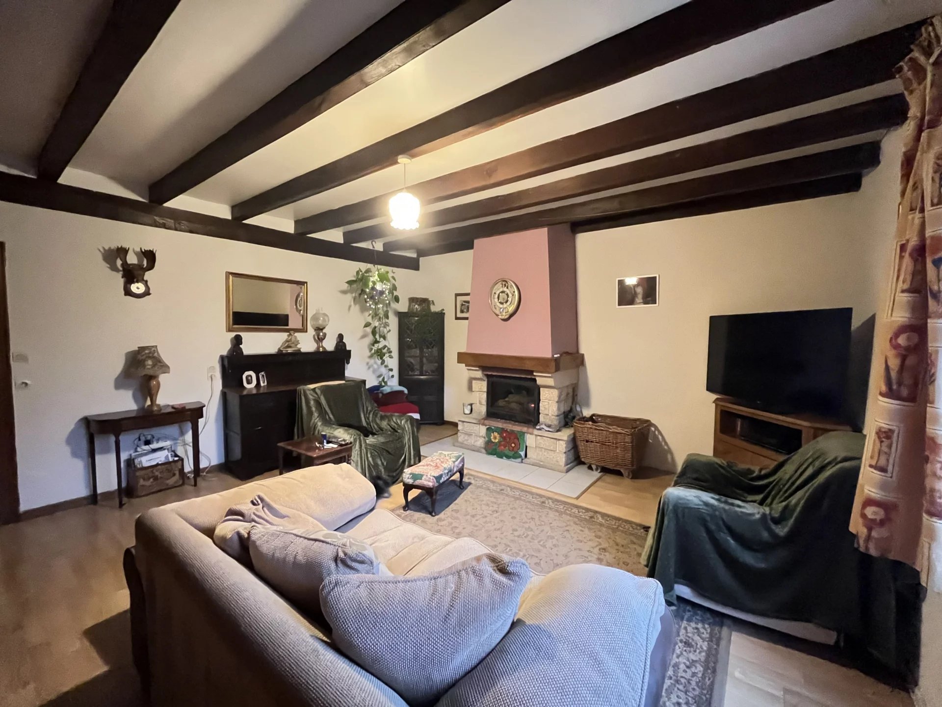 Farmhouse/small holding/equestrian property with 4.5 hectares, Poitou-Charentes – France – BVI66444