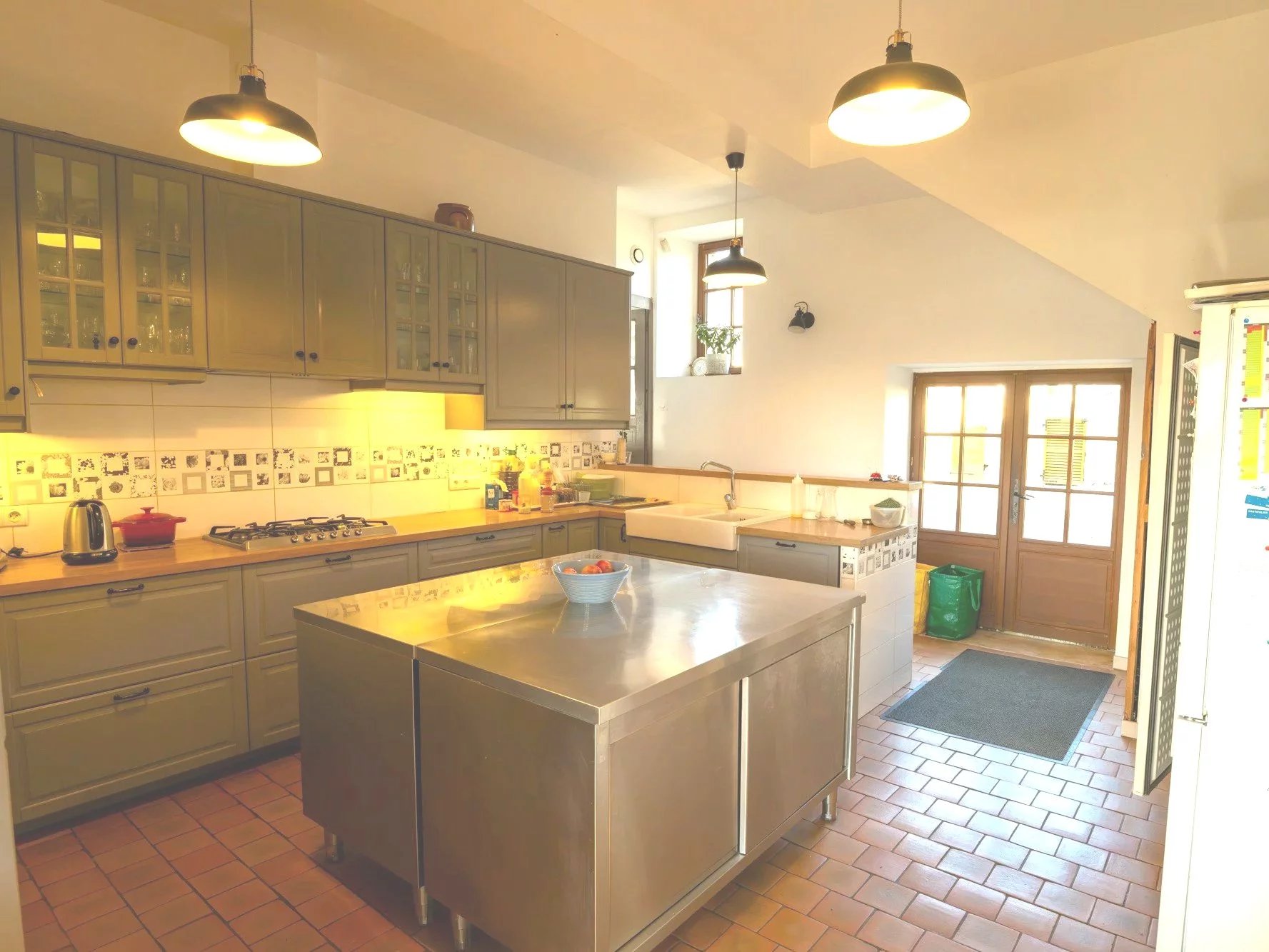 Manor with two guesthouses, 2.5 hectares of land, and breathtaking views, Aquitaine – France – BVI80385