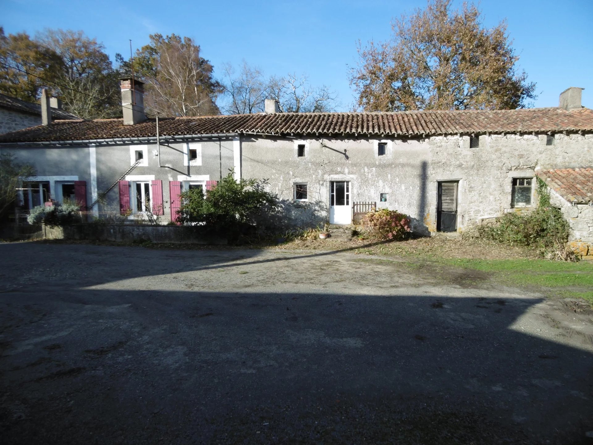 Character property in a hamlet, Poitou-Charentes – France – BVI73400