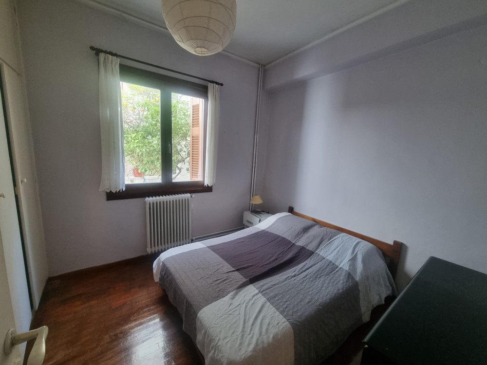 Quiet apartment in family house