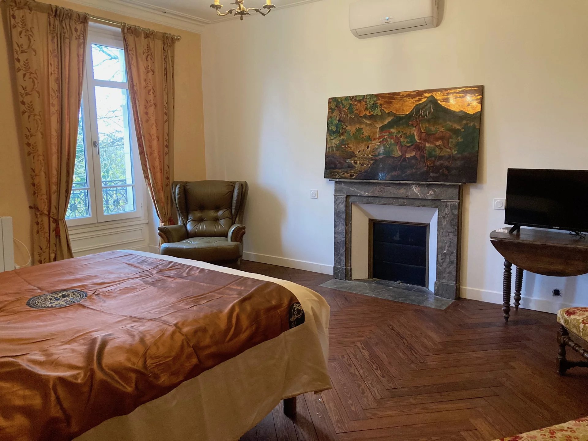 Magnificent town centre Manor, Poitou-Charentes – France – BVI68449