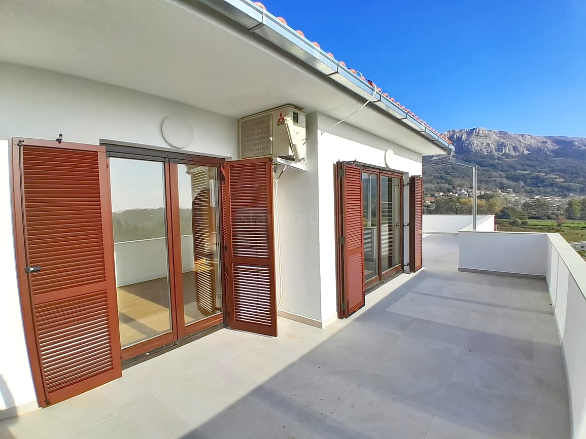 3 bedroom apartment in Baška, Croatia – 103350