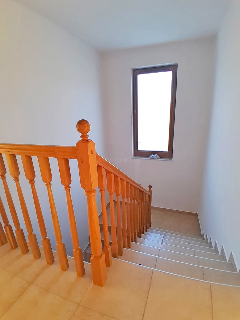 3 bedroom apartment in Baška, Croatia – 103350