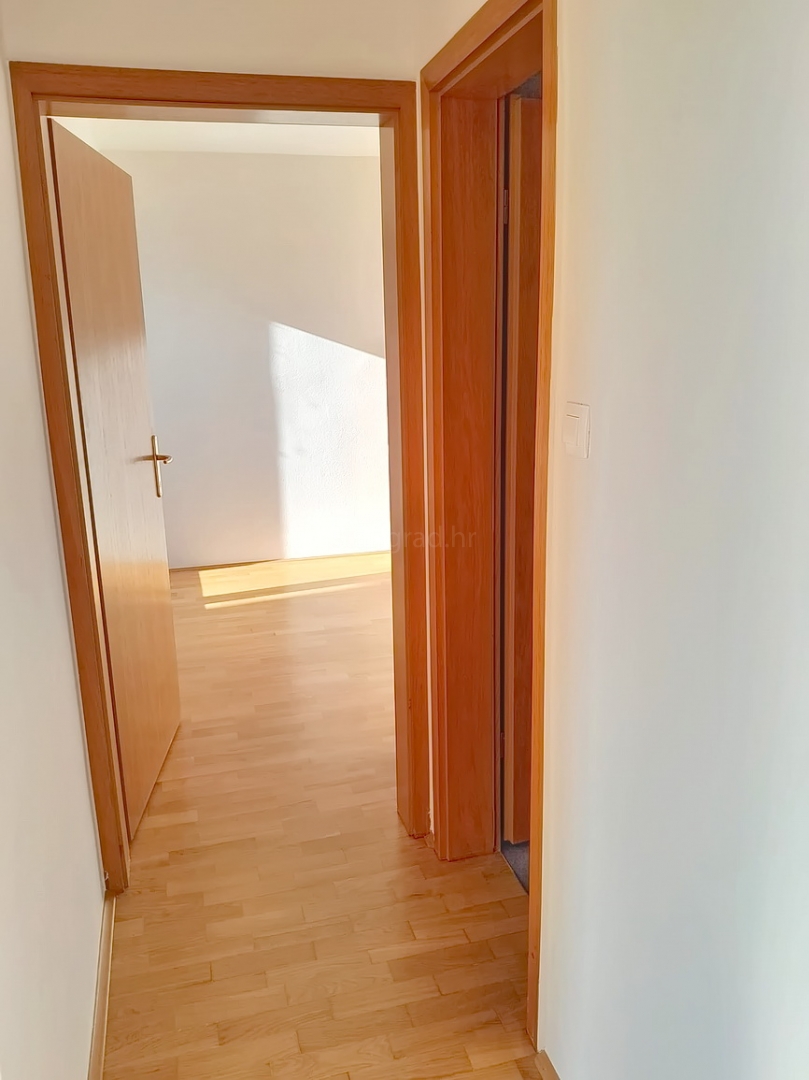 3 bedroom apartment in Baška, Croatia – 103350