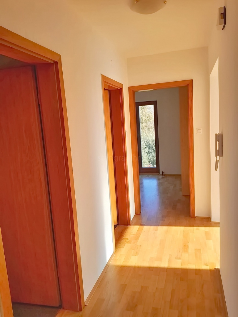 3 bedroom apartment in Baška, Croatia – 103350